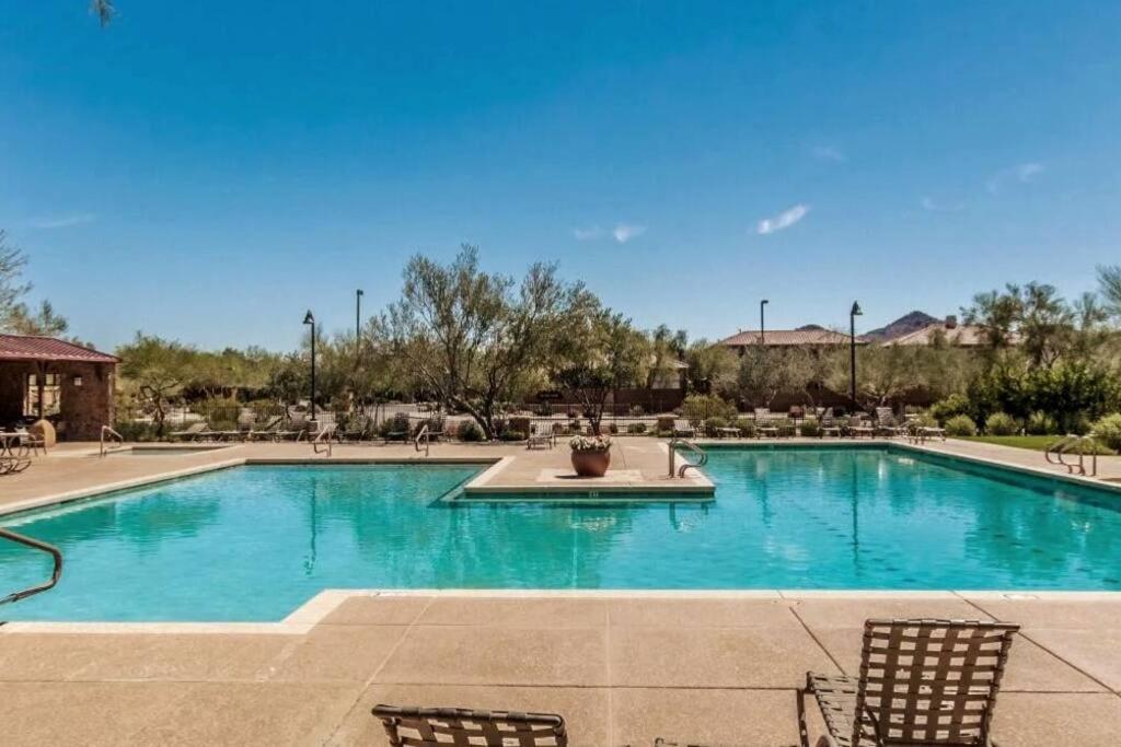 Phoenix Home With Heated Pool, Desert Views & Hot Tub أريزونا المظهر الخارجي الصورة