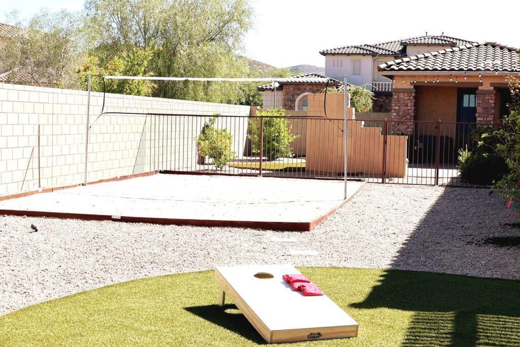 Phoenix Home With Heated Pool, Desert Views & Hot Tub أريزونا المظهر الخارجي الصورة