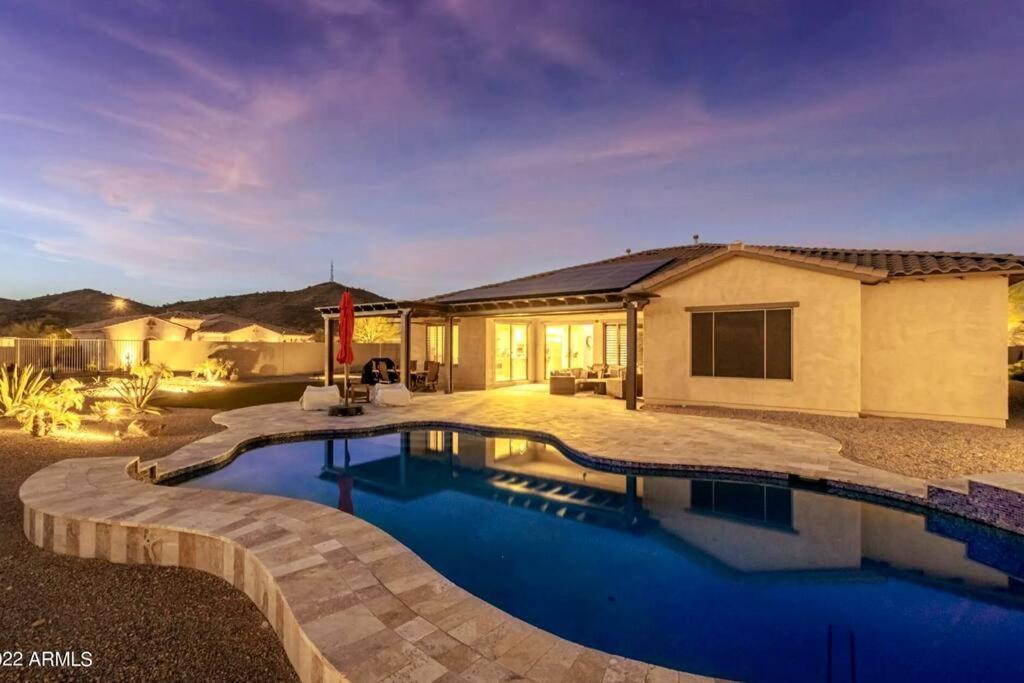 Phoenix Home With Heated Pool, Desert Views & Hot Tub أريزونا المظهر الخارجي الصورة