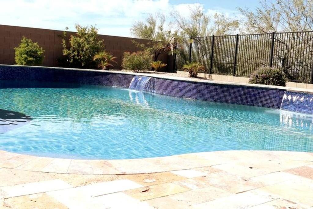 Phoenix Home With Heated Pool, Desert Views & Hot Tub أريزونا المظهر الخارجي الصورة
