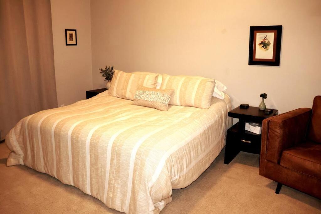 Phoenix Home With Heated Pool, Desert Views & Hot Tub أريزونا المظهر الخارجي الصورة